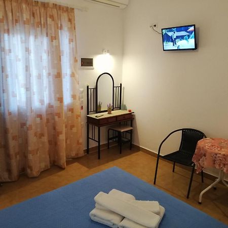 Anestis Studios Agios Georgios  Room photo