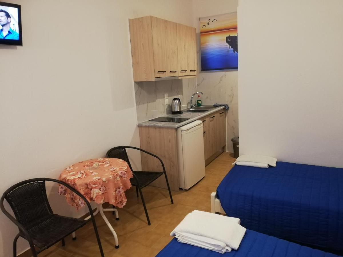Anestis Studios Agios Georgios  Exterior photo
